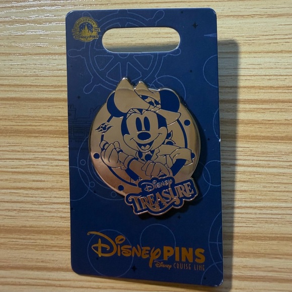 Disney Other - Disney Treasure Cruise Line Minnie Mouse Pin